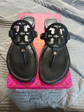 Tory Burch miller black size 8